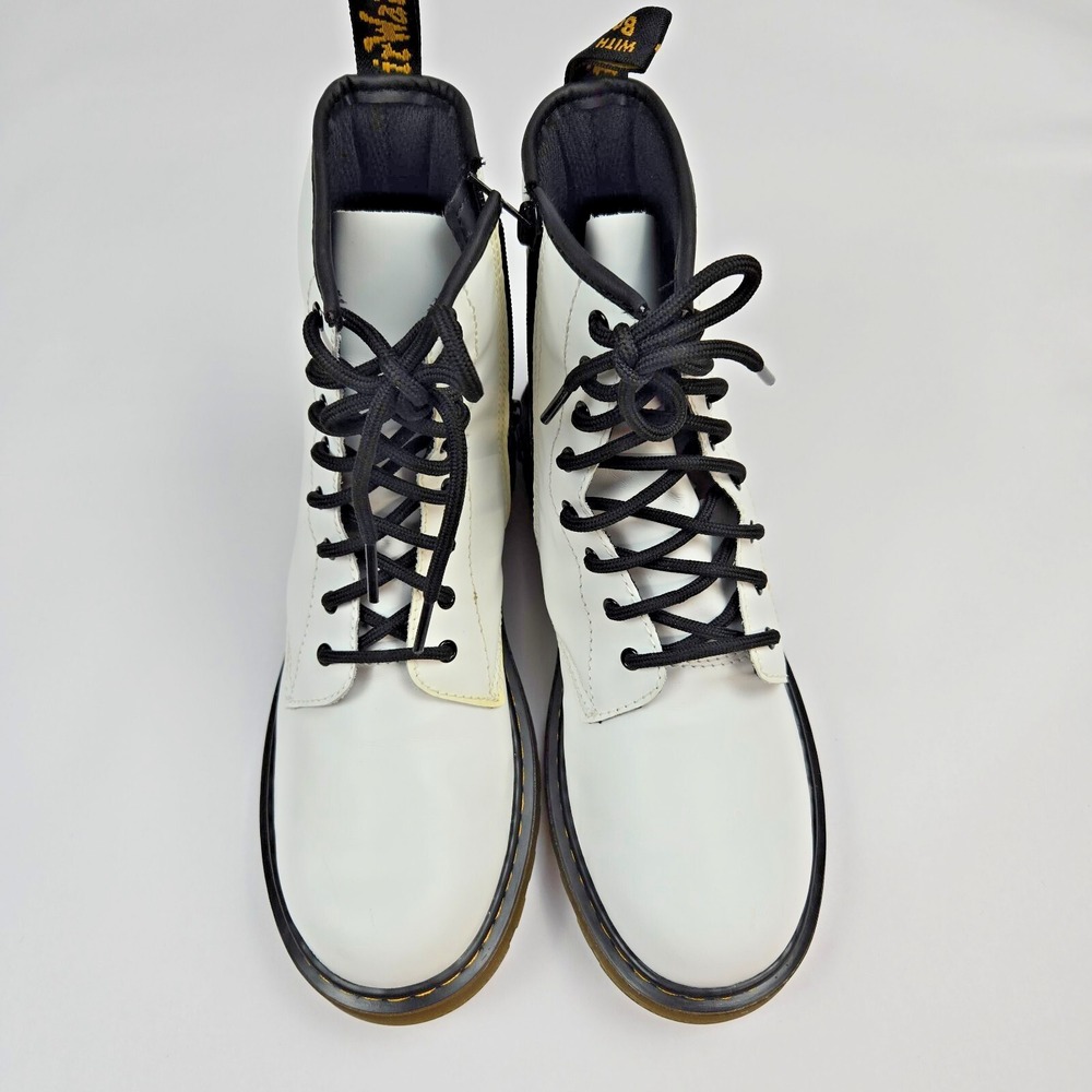Dr. Martens Youth 1460 Y Lace White Boots Girl 7 Boys 6 Womens 9‎ New with Box - Picture 6 of 10